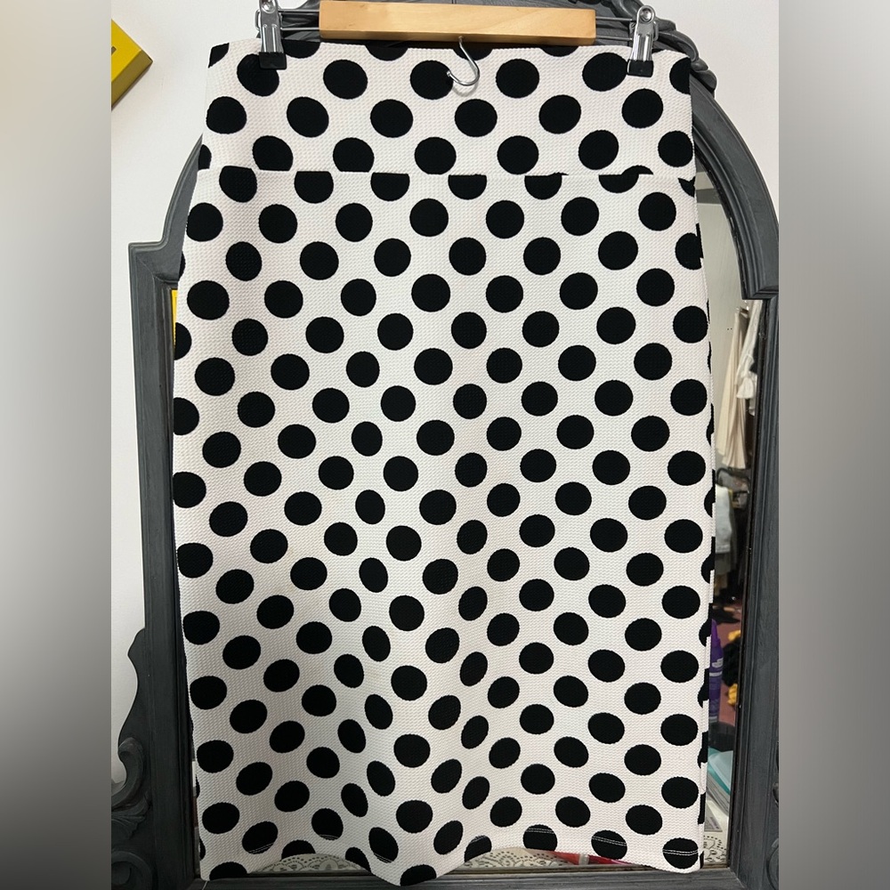 Polka dot pencil skirt